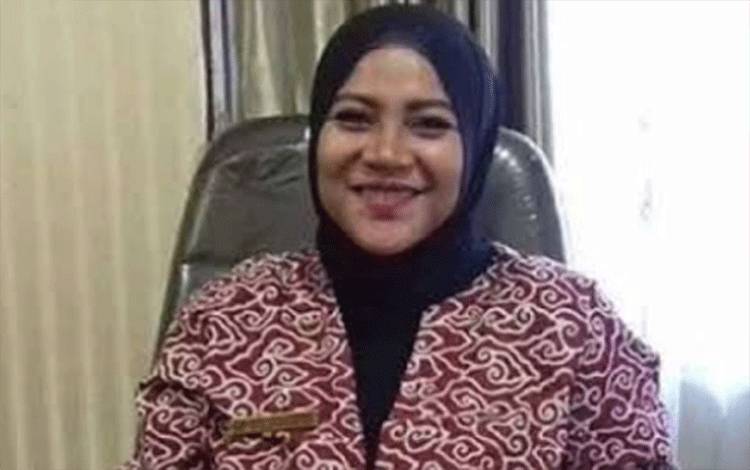 Ketua Fraksi PDIP DPRD Kotawaringin Timur, Modika Latifah Munawarah