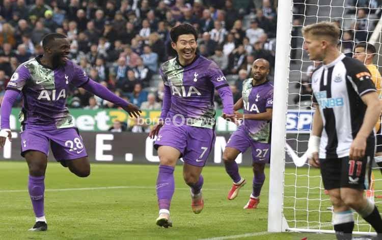Tottenham Permalukan Newcastle United 3-2