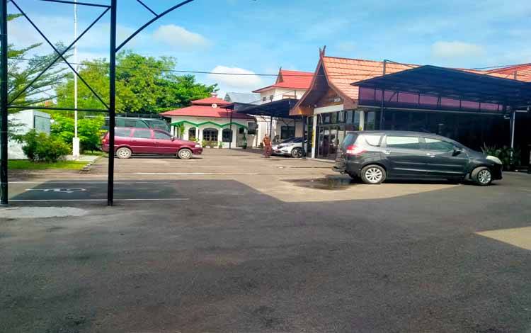 Halaman kantor Kejari Kotim