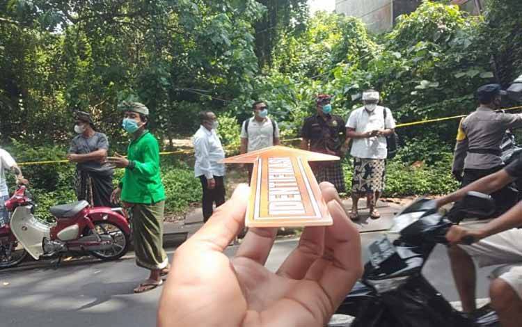 Proses identifikasi oleh penyidik Polsek Ubud, Gianyar Bali, Senin (18/10/2021)