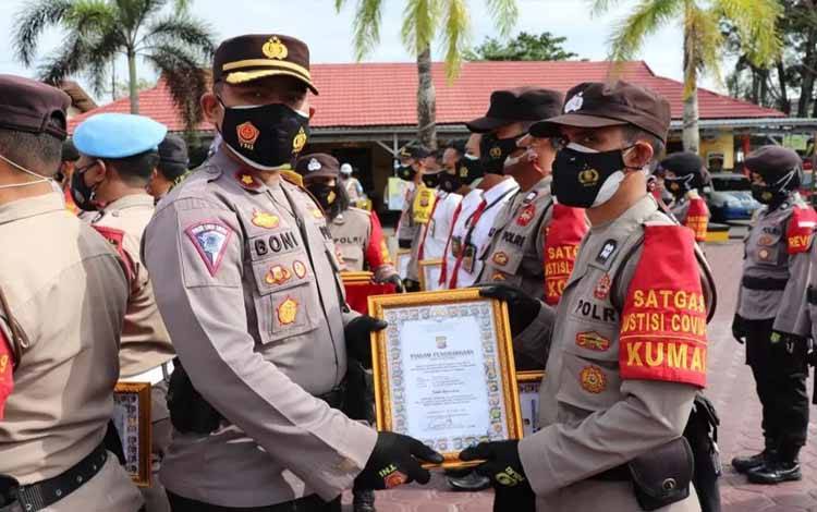 Wakapolres Kobar Harapkan: Reward dan Punishment Jadi Suntikan Semangat Tingkatkan Kinerja Personel