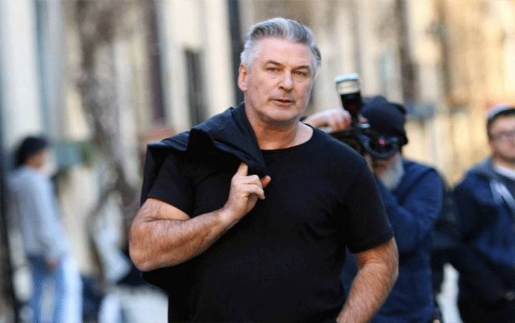 Aktor Alec Baldwin Belum Terima Tuntutan Terkait Penembakan Saat Syuting Film