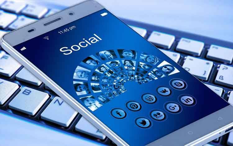 Bangun Jejak Digital yang Baik dengan Etika Berinternet