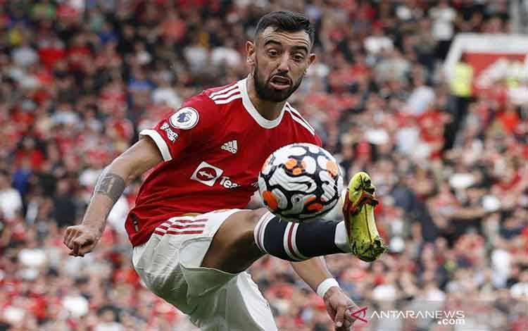 Solskjaer Tak Bisa Pastikan Fernandes Tampil saat Hadapi Liverpool