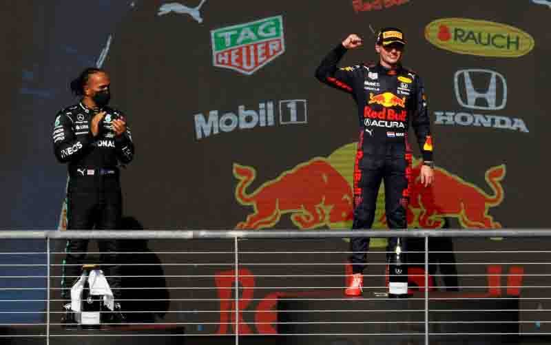 Verstappen Tahan Gempuran Hamilton di COTA Demi Gandakan Keunggulan