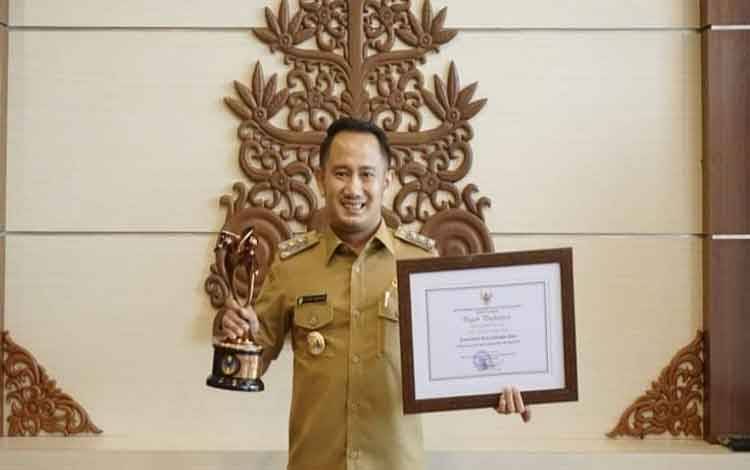Pemko Palangka Raya Raih Penghargaan Kota Layak Anak Peringkat Pratama