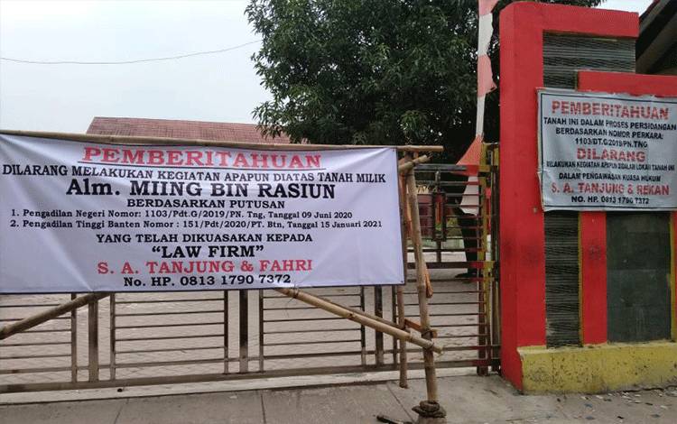 Sebuah Gedung SD Disegel Ahli Waris Pemilik Lahan