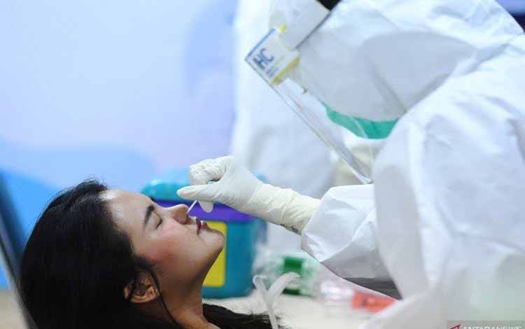 Wamenkes: Tarif PCR Rp 300 Ribu Masuk Akal untuk Dilaksanakan