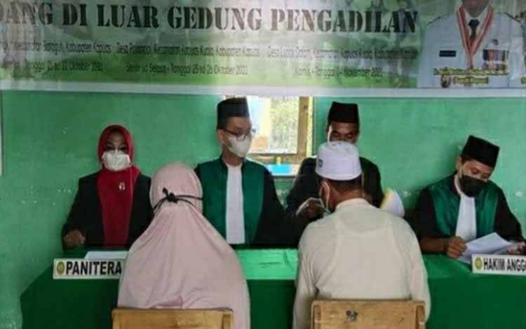 Permudah Layanan Lewat Sidang Keliling, Pengadilan Agama Gelar Sidang Isbat Nikah di Desa Palampai