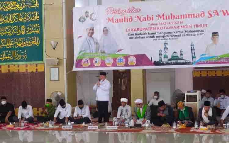 Bupati Kotim Ajak Masyarakat Teladani Sifat Rasulullah yang Santun, Ramah, dan Tawadhu
