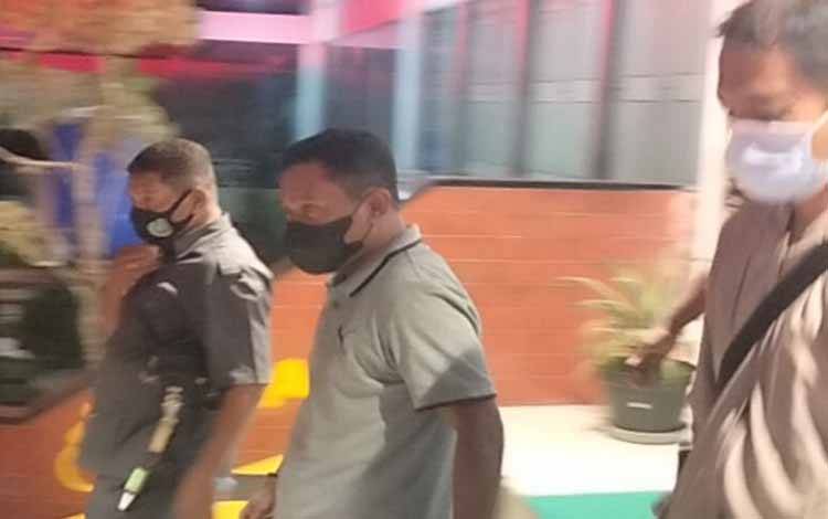 Kejati Tahan Mantan Ketua Partai Perindo Papua Barat