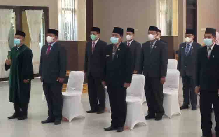 Pengambilan sumpah janji dan pelantikan Pejabat Tinggi Pratama, Administrator dan Pengawas di aula Pemkab Kobar, Senin 1 November 2021 sore