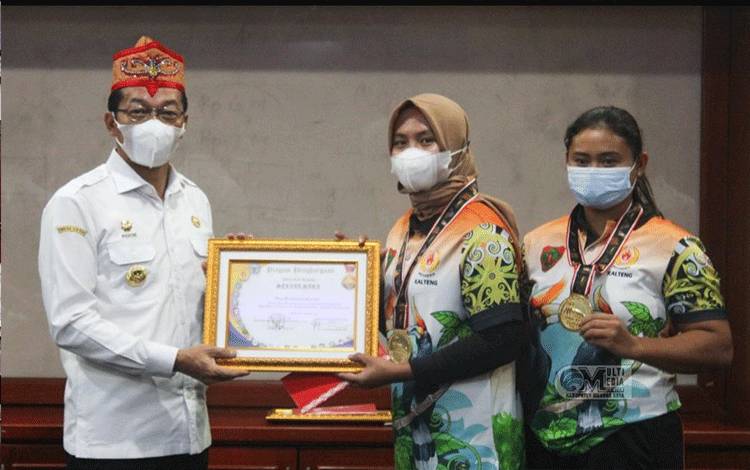 Perdie Apresiasi Perjuangan Atlet Dayung di PON Papua