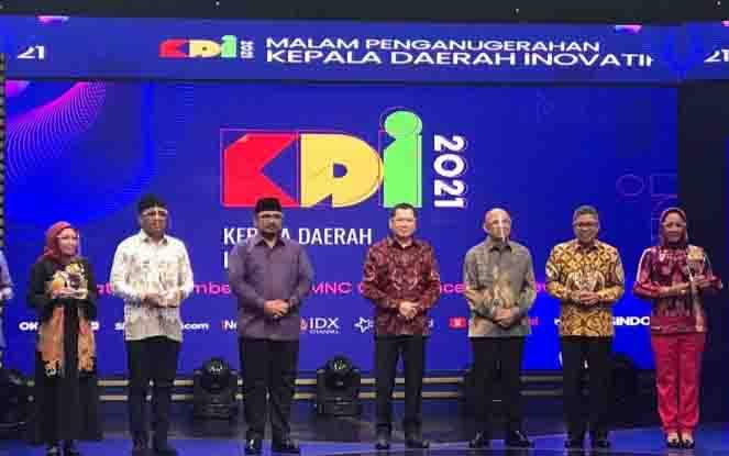 Wali Kota Palangka Raya Dapat Penghargaan Kepala Daerah Inovatif Bidang Kesehatan