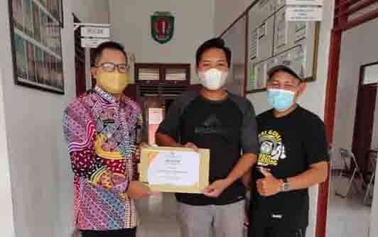 Relawan Bencana Banjir Dapat Penghargaan dari Camat Katingan Tengah