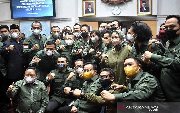 DPR Gelar Paripurna Ambil Keputusan Calon Panglima TNI