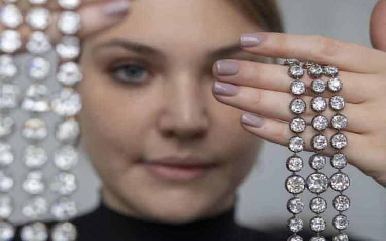 Gelang Berlian Marie Antoinette Dilelang Seharga Rp 136 Miliar