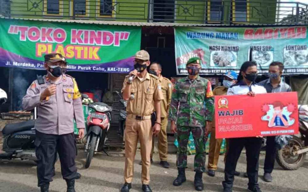 Camat Murung Ingatkan Warga Tetap Patuhi Prokes
