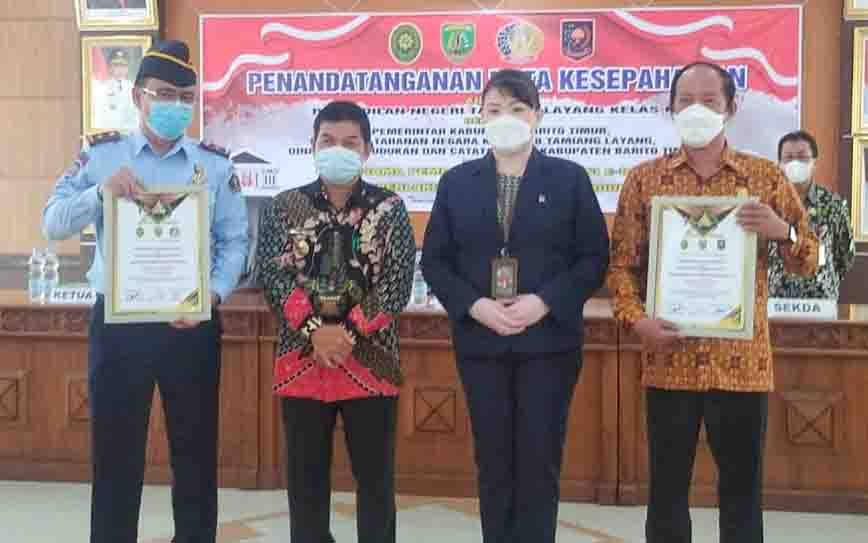 Pemkab Barito Timur, PN dan Rutan Tanda Tangani MoU E-Besuk dan Siap Paduka