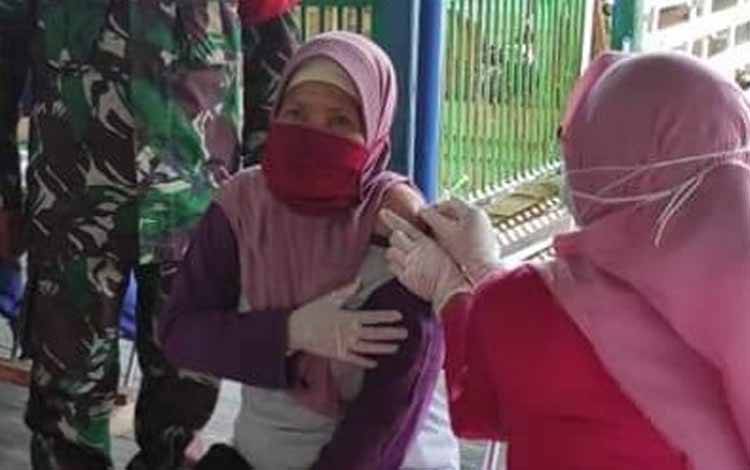 Capaian Vaksinasi Dosis Pertama di Kobar Capai 70 Persen
