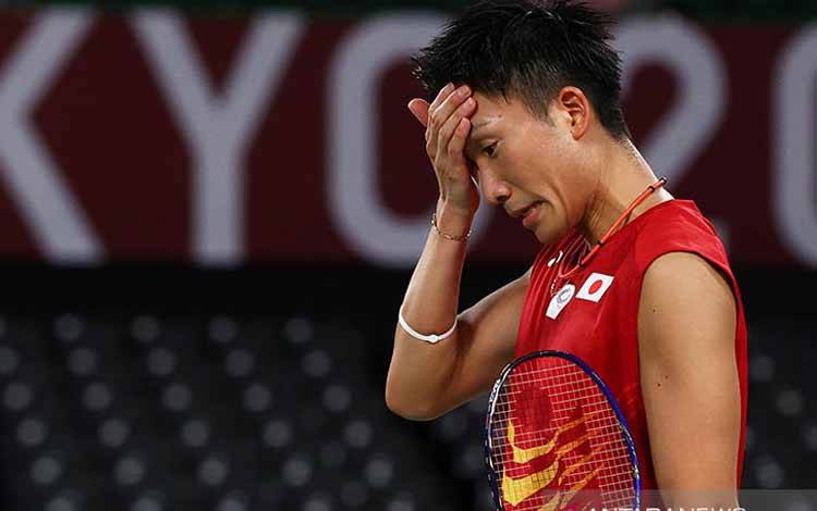 Momota Tak Ambil Pusing soal Persaingan di Tunggal Putra IBF 2021