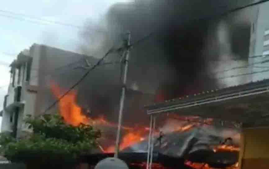 Kebakaran di Kumai, 4 Rumah dan 1 Motor Ninja Ludes