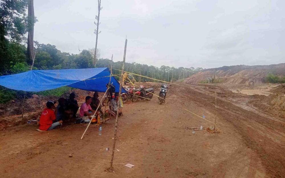 CV MJM Dinilai Ingkar Janji, Warga Desa Kandris Tutup Aktivitas Tambang