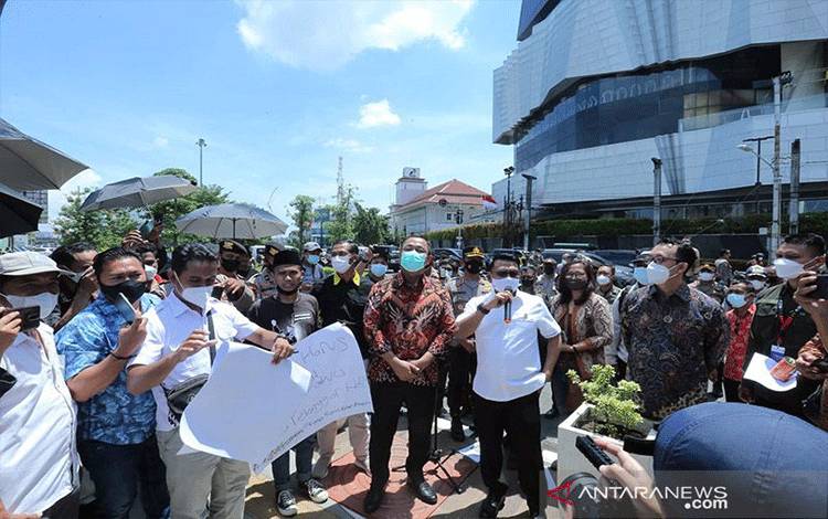 Moeldoko Jelaskan Kehadiran Dia Temui Pengunjuk Rasa di Semarang