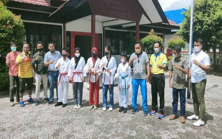 Dispora Apresiasi Atlet Taekwondo Kobar Raih Prestasi Internasional
