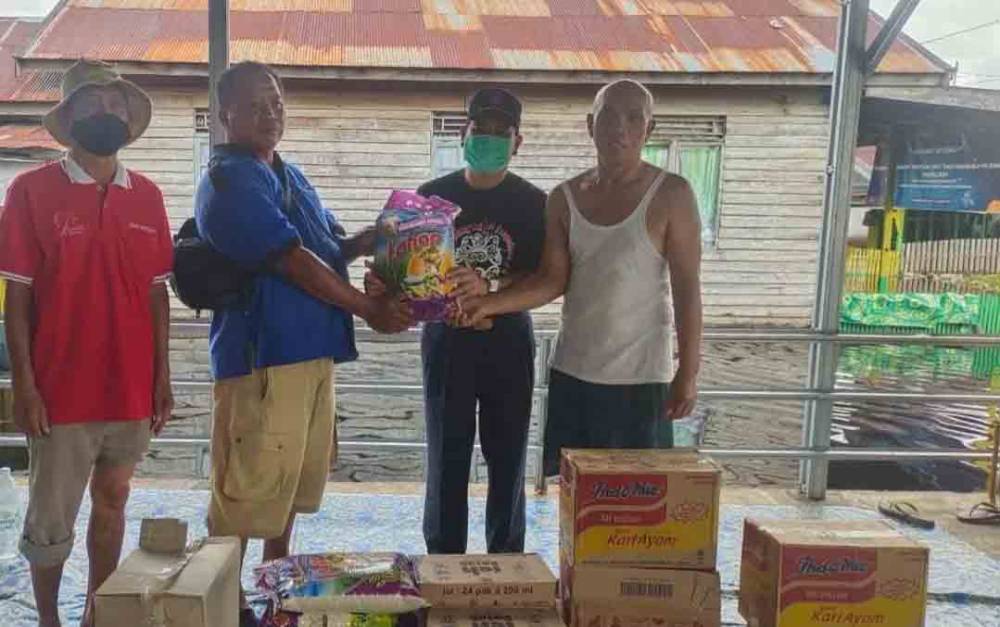 Disbudpar Kalteng Salurkan Bantuan Bagi Warga Terdampak Banjir di Mendawai
