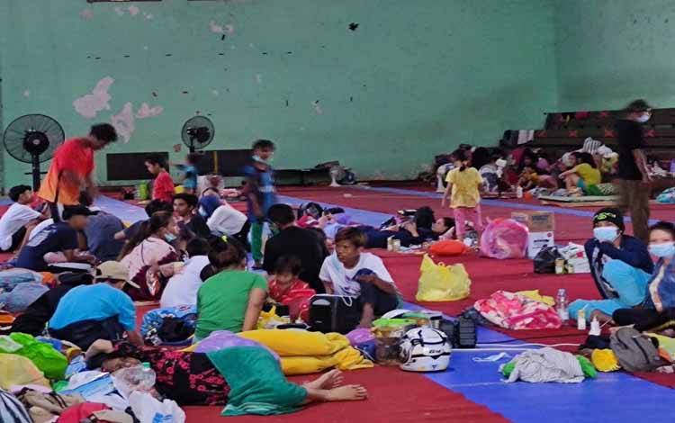 Walau Mengungsi Warga Tetap Sering Pulang Lihat Kondisi Rumah
