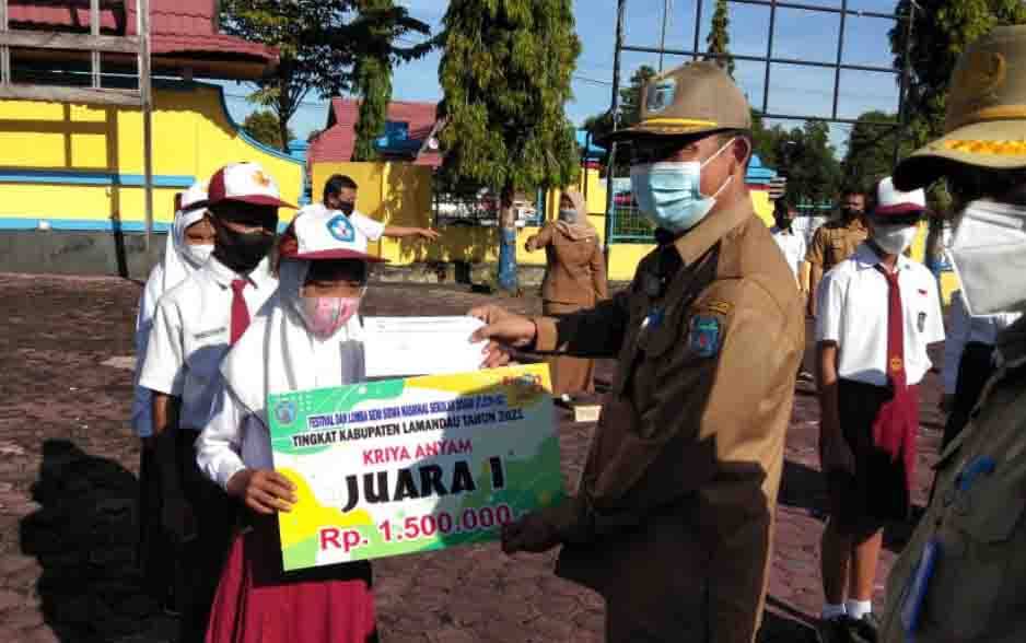 Tiga Siswa SDS Sawit Multi Utama Raih Juara Dalam Festival Lomba Seni Siswa Nasional SD tingkat Kabupaten Lamandau