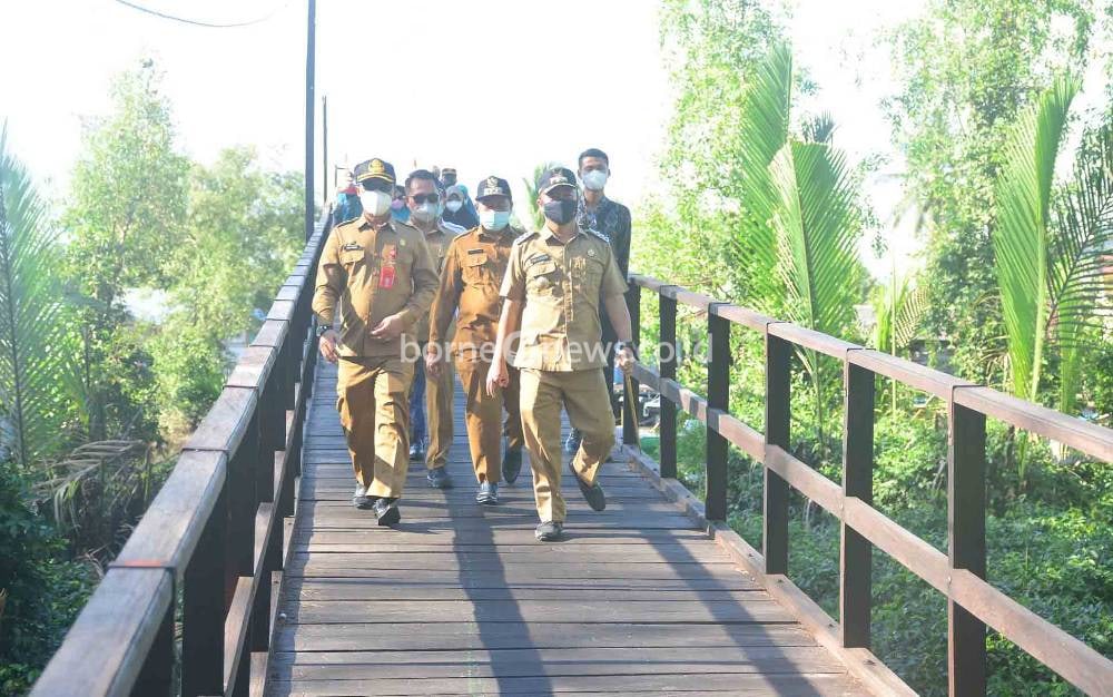 Resmikan Jembatan Seribu Cemara, Ini Harapan Bupati Seruyan