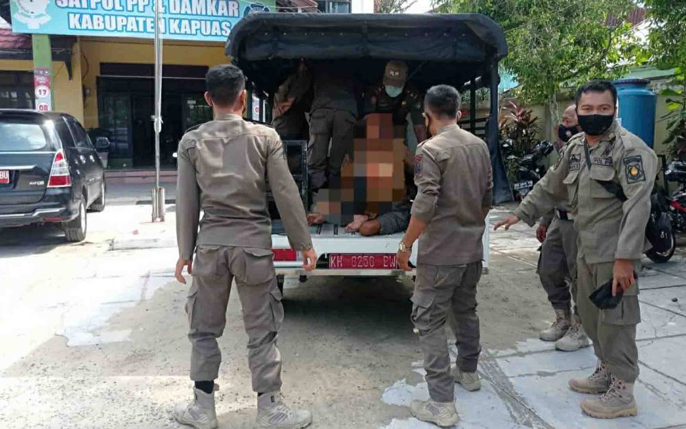 Satpol PP dan Damkar Kapuas kembali Tertibkan Gepeng