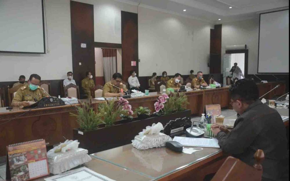 Pj Sekda Kalteng Sampaikan Rasionalisasi Anggaran OPD Kalteng di RAPBD 2022
