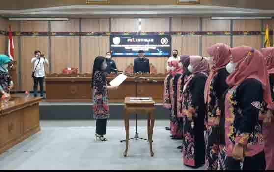 Pelantikan Kaukus Perempuan Parlemen (KPP) DPRD Kotawaringin Timur