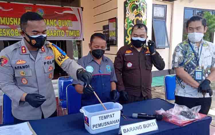 Polres Barito Timur Bersama BNNK, Kejari dan PN Musnahkan Barang Bukti Sabu
