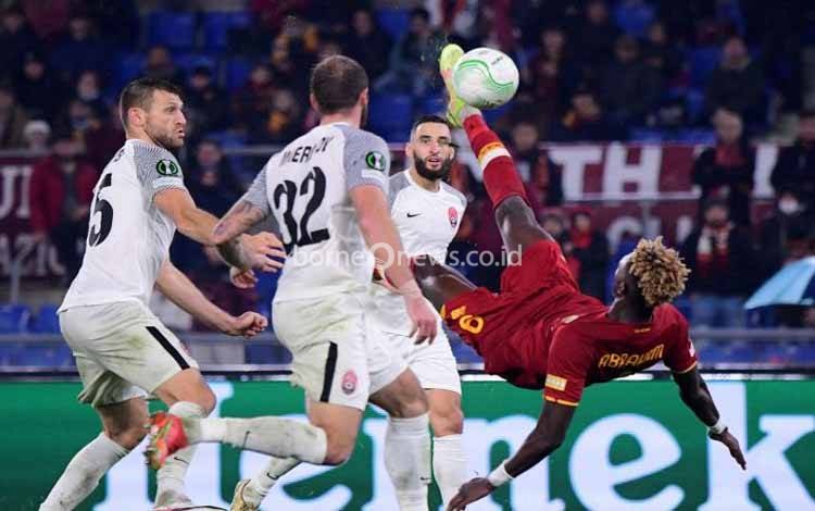 Aston Villa Umumkan Rekrutmen Tammy Abraham dari Besiktas