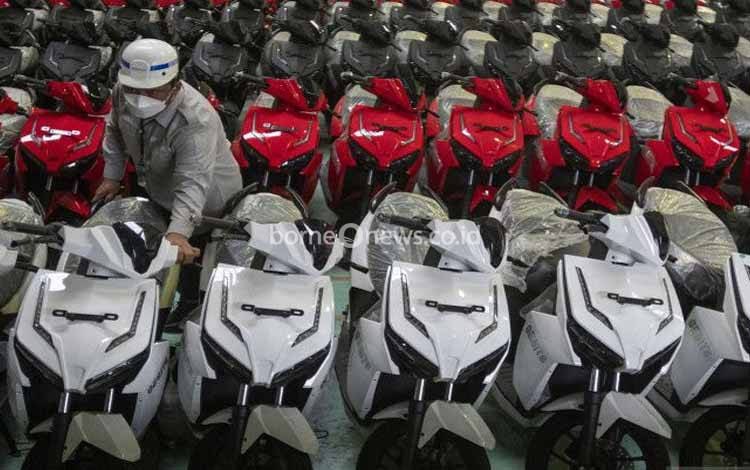 Pemerintah Yakin Target Produksi 2 Juta Sepeda Motor Listrik Tercapai