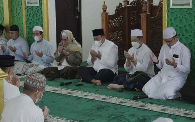 Wagub Kalteng Ajak ASN Muslim Memakmurkan Masjid
