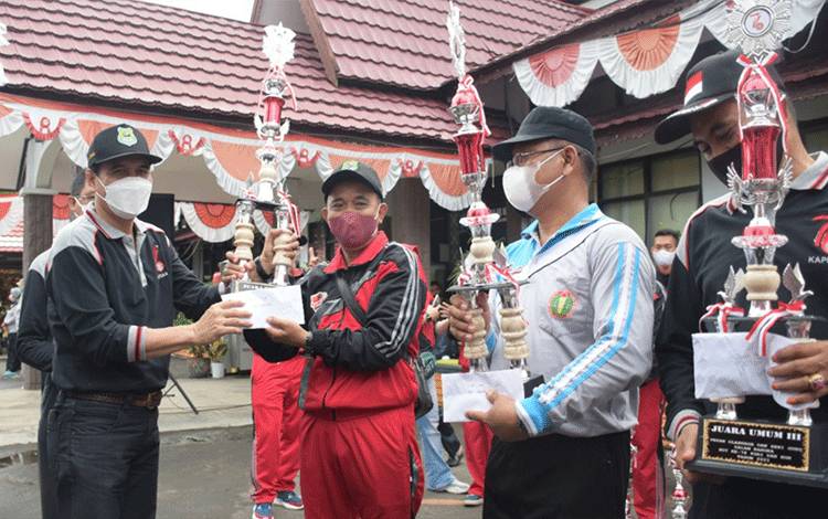 Porseni Guru Tingkat Kabupaten Kapuas Berakhir, Kecamatan Ini Juara Umumnya