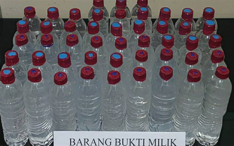 Polres Kapuas Amankan Penjual Minuman Beralkohol Diduga Tanpa izin