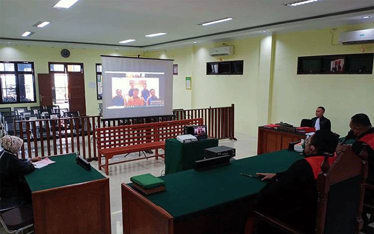 JPU membacakan tuntutan terhadap lima terdakwa narkoba narkotika jenis sabu-sabu di Pengadilan Negeri (PN) Idi, Aceh Timur, Selasa (30/11/2021). ANTARA/HO