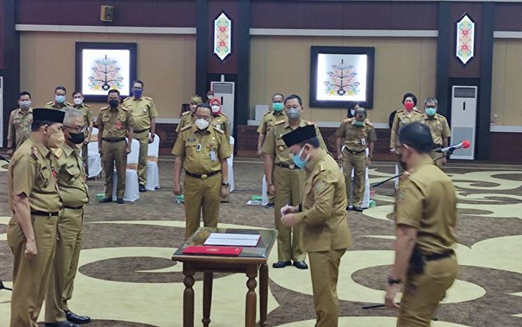 Ini Jabatan Baru Beberapa Pejabat Senior Pemprov Kalteng