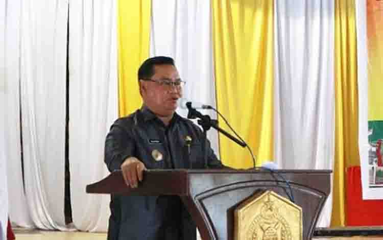 Bupati Kotim Halikinnor saat menyampaikan sambutan pada sebuah kegiatan