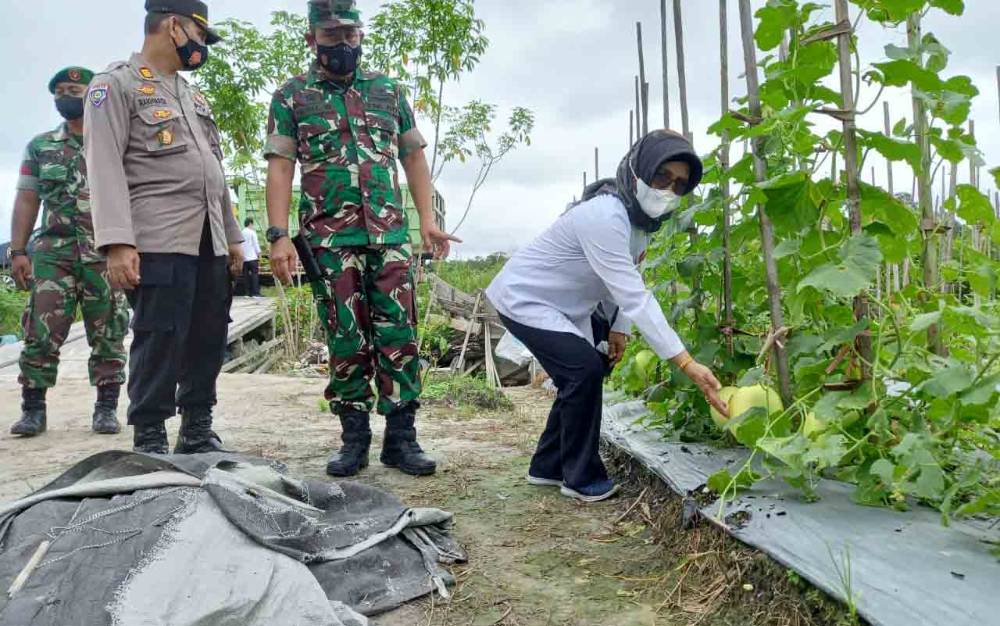 Wakili Dandim Muara Teweh, Pabung Resmikan Pencanangan Kampung Berkah di Desa Trahean