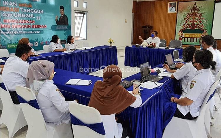 Kadislutkan Kalteng Memotivasi Penjabat Pungsional, ini Tujuannya