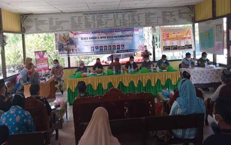Danramil Bukit Batu Paparkan Rencana TMMD Saat Reses Anggota DPRD