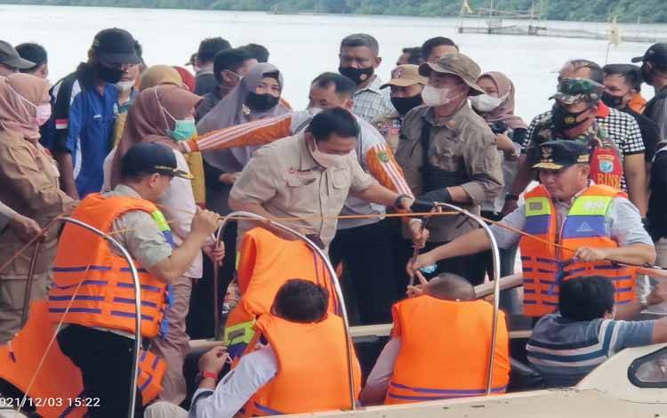 Sugianto Sabran Pantau Potensi Pertanian dan Perikanan di Barsel dan Bartim
