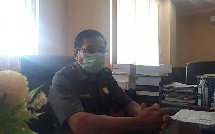 Ketua DPRD Gumas, Akerman Sahidar